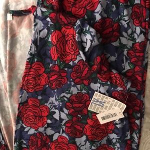Sold Gorgeous Lularoe Sarah